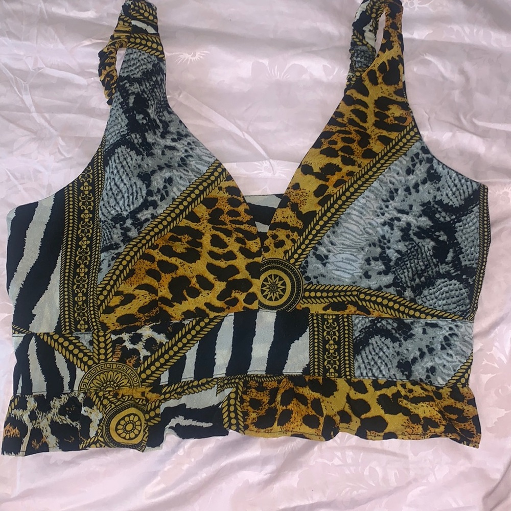 Crop top